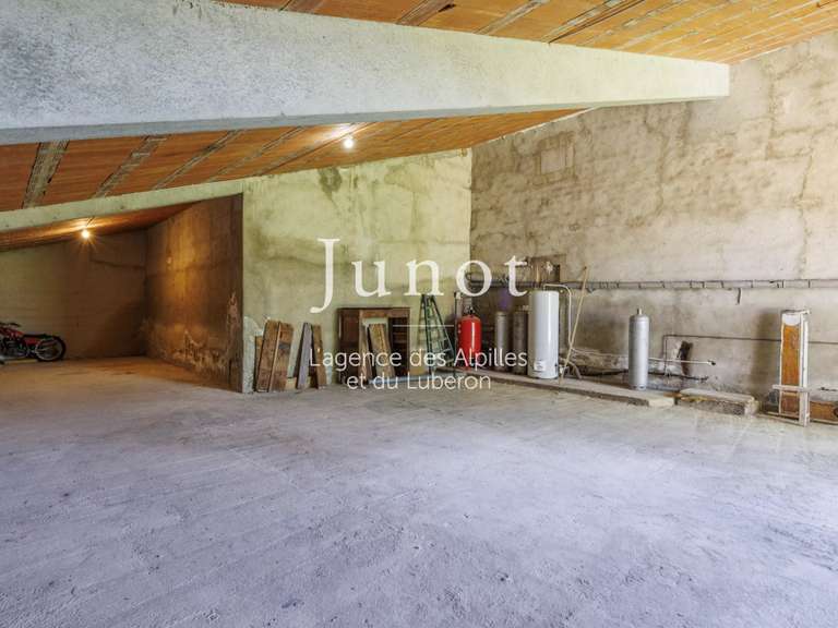 Maison Saint-Martin-de-Crau - 3 chambres - 435m²