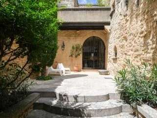 Maison Uzès - 3 chambres - 184m²