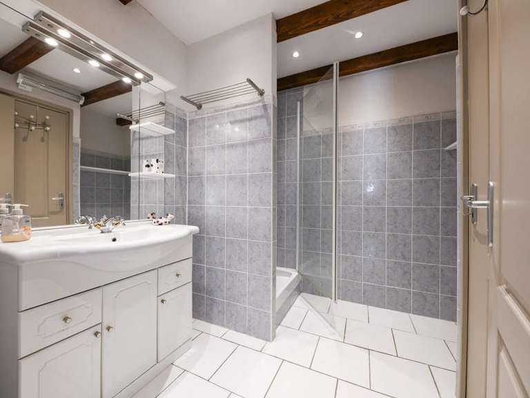 Maison Uzès - 6 chambres - 248m²