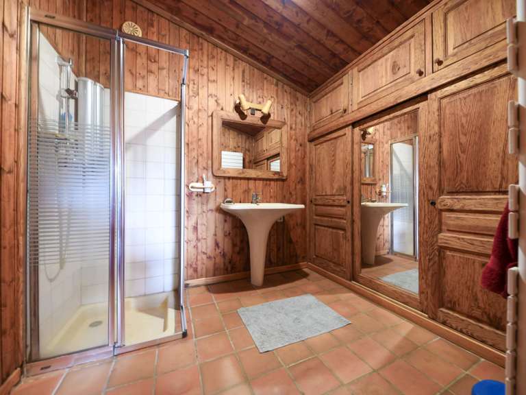 House Barjac - 6 bedrooms - 200m²