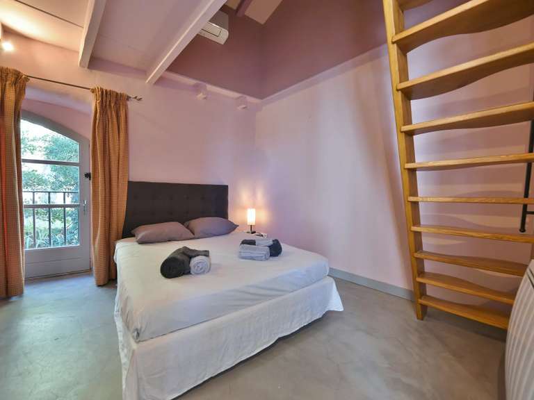 Maison Uzès - 6 chambres - 330m²