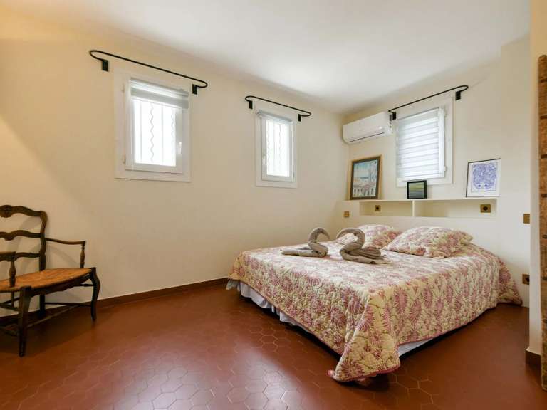 Maison Uzès - 5 chambres - 297m²