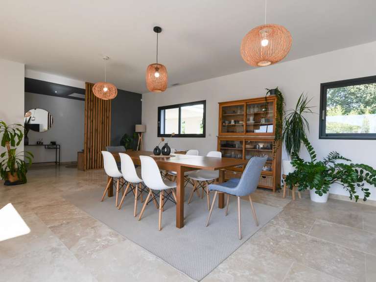 Maison Uzès - 3 chambres - 222m²