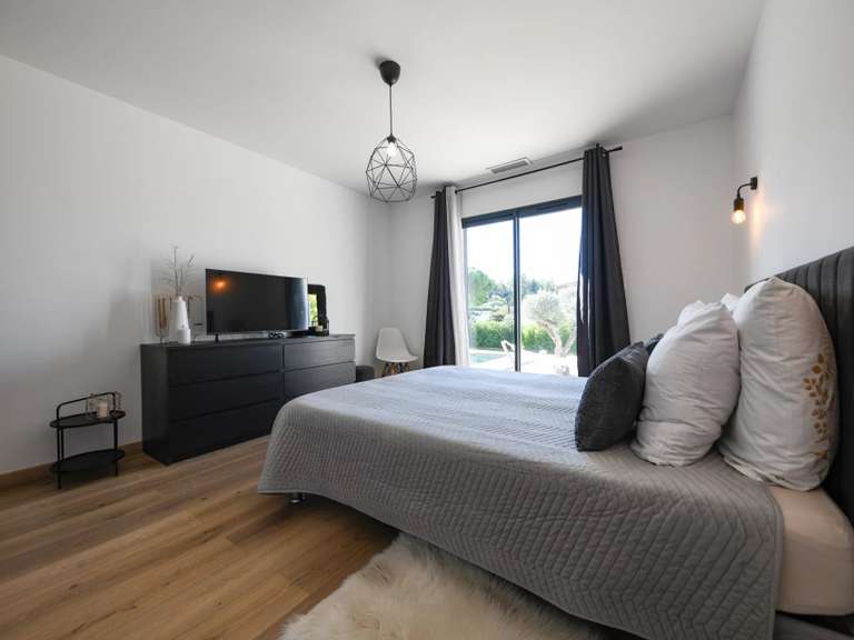 Maison Uzès - 3 chambres - 222m²