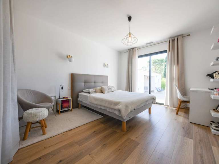 Maison Uzès - 3 chambres - 222m²