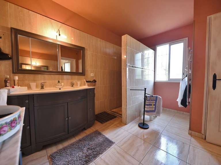 House Uzès - 4 bedrooms - 243m²