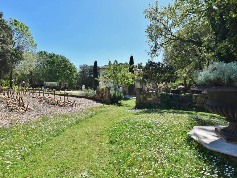Maison Uzès - 4 chambres - 191m²