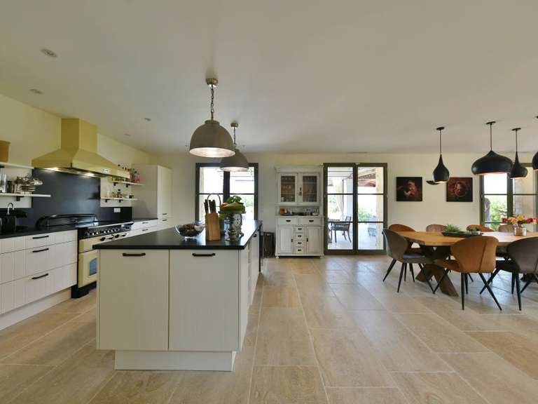 Maison Uzès - 4 chambres - 157m²