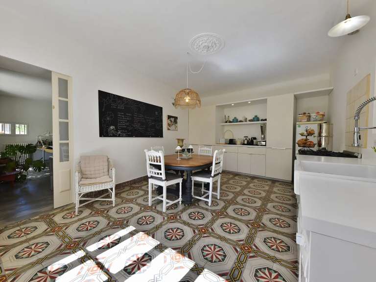 Maison Uzès - 4 chambres - 214m²