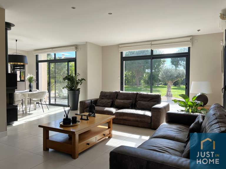 Maison Bretteville-l'Orgueilleuse - 4 chambres - 183m²
