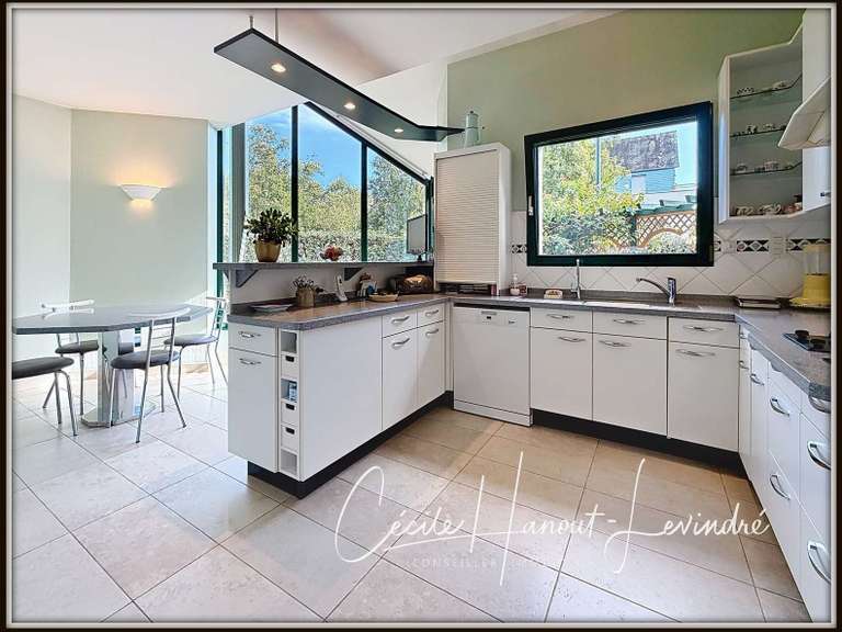 Maison Le Rheu - 7 chambres - 246m²