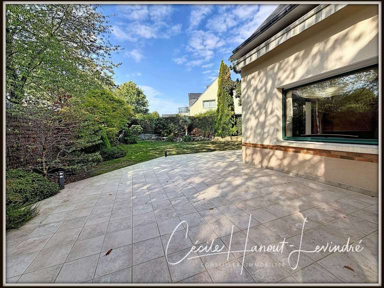 Maison Le Rheu - 7 chambres - 246m²