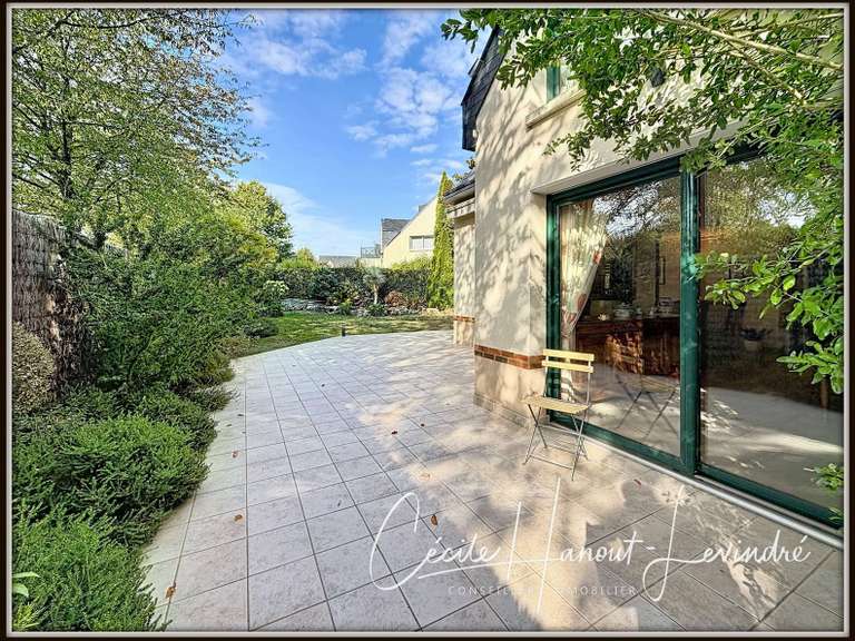 Maison Le Rheu - 7 chambres - 246m²