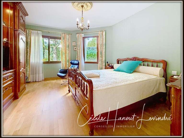 Maison Le Rheu - 7 chambres - 246m²