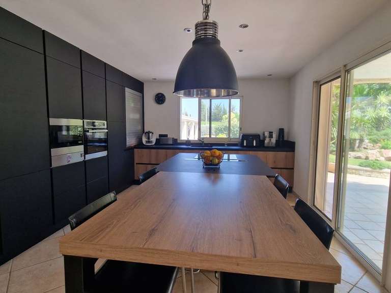 Maison Pézenas - 5 chambres - 220m²