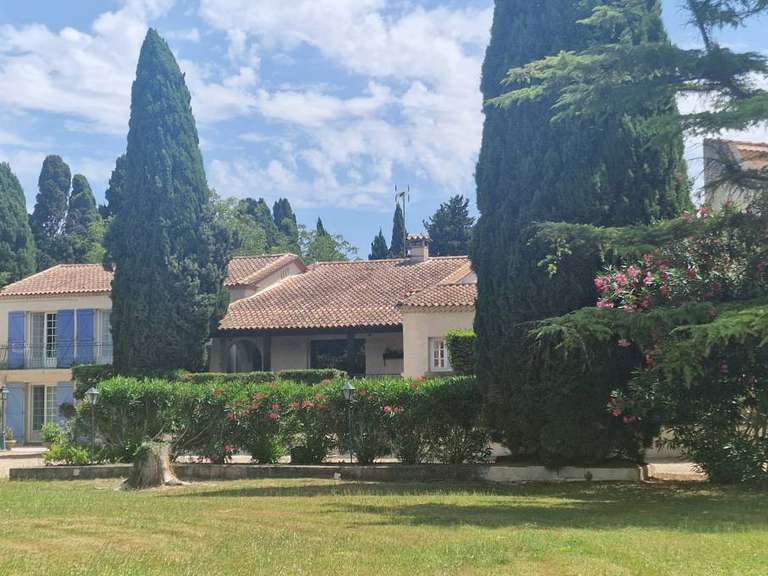 Maison Nîmes - 15 chambres - 570m²