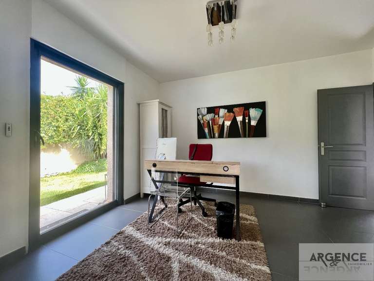 Maison Saint-Georges-d'Orques - 5 chambres - 254m²