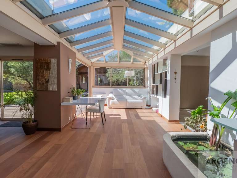 Maison Saint-Mathieu-de-Tréviers - 6 chambres - 275m²