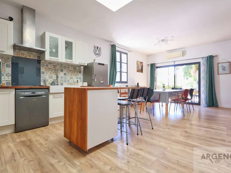 Maison Saint-Guilhem-le-Désert - 6 chambres - 291m²