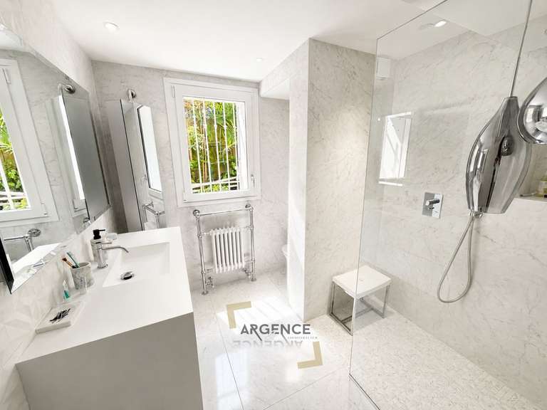 Maison Montpellier - 5 chambres - 215m²