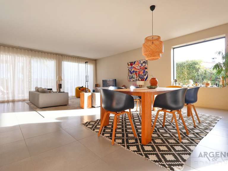Maison Juvignac - 4 chambres - 200m²