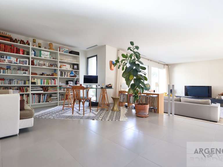 Maison Juvignac - 4 chambres - 200m²
