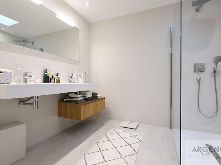 Maison Juvignac - 4 chambres - 200m²