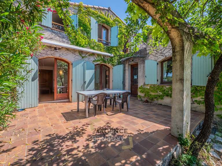 Maison Montferrier-sur-Lez - 5 chambres - 183m²