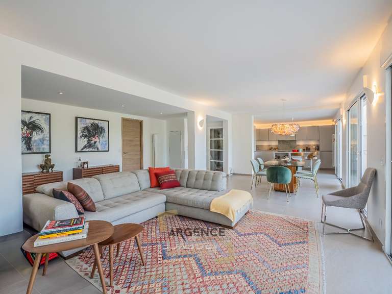 Maison Saint-Clément-de-Rivière - 4 chambres - 165m²