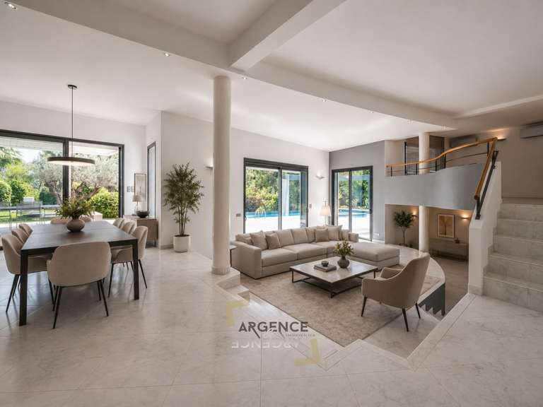 Maison Saint-Gély-du-Fesc - 7 chambres - 496m²