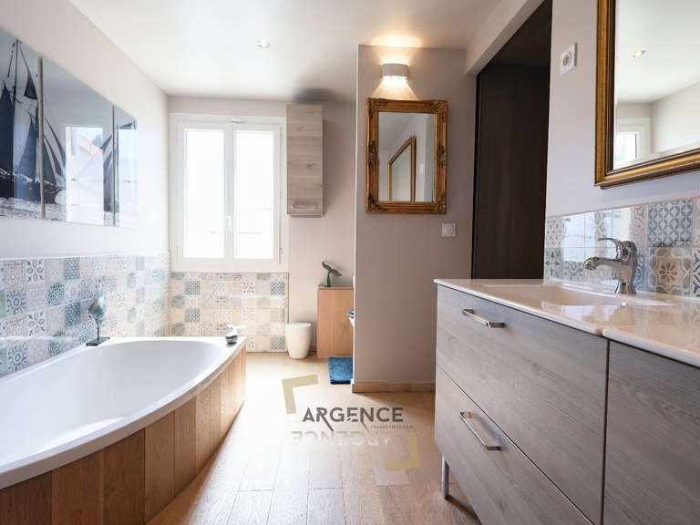 Maison Montpellier - 5 chambres - 240m²