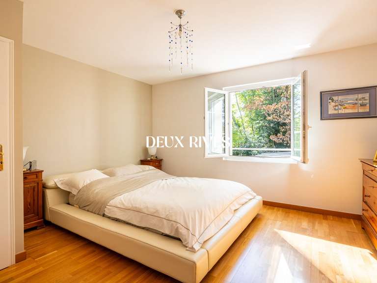 Maison Orvault - 5 chambres - 201m²