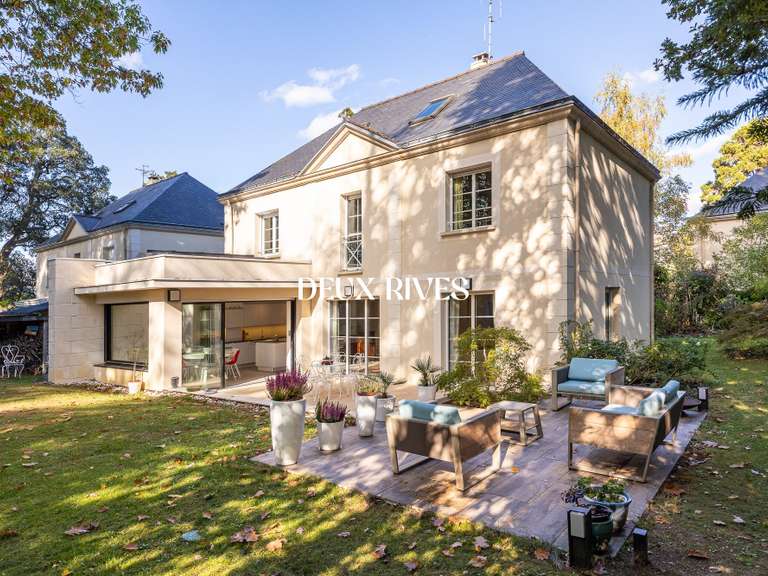 Maison Orvault - 5 chambres - 201m²