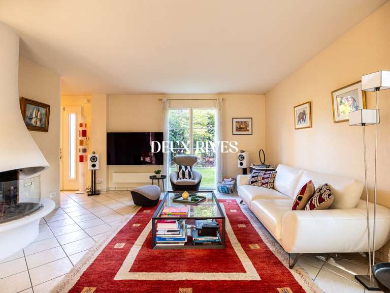 Maison Orvault - 5 chambres - 201m²