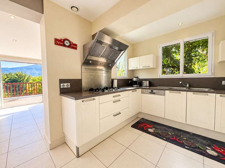 Maison Urrugne - 5 chambres - 214m²