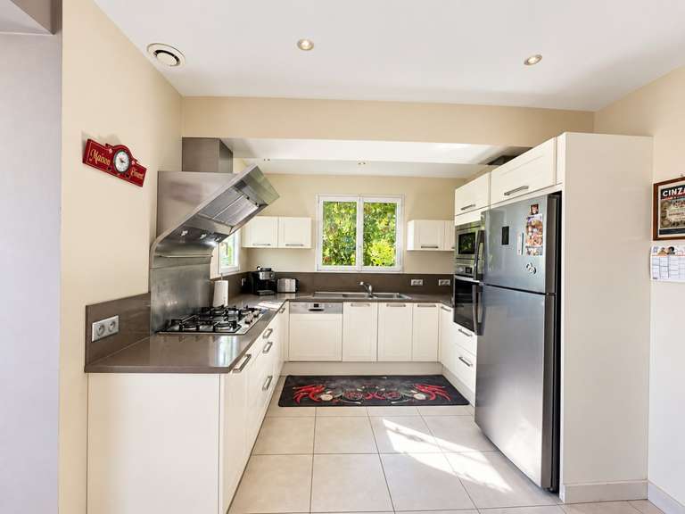 Maison Urrugne - 5 chambres - 214m²