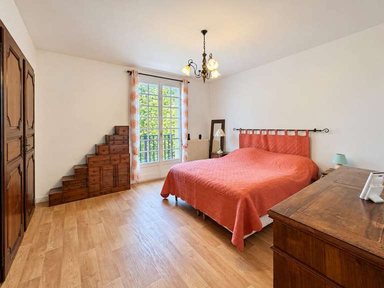 Maison Urrugne - 5 chambres - 214m²