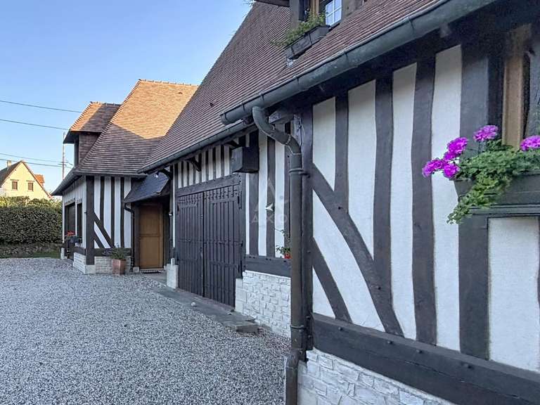 Maison Saint-Hymer - 3 chambres - 125m²