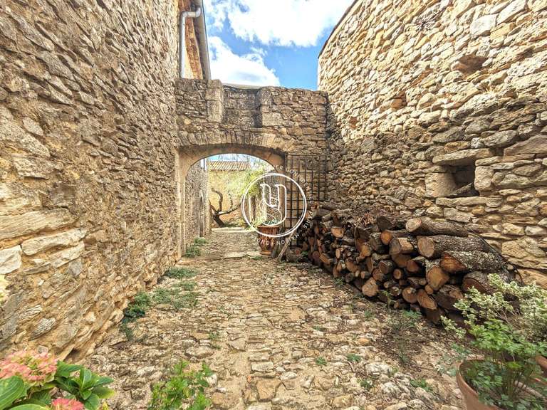 House Barjac - 7 bedrooms - 321m²