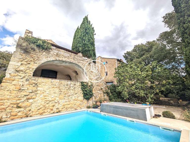 House Barjac - 7 bedrooms - 321m²