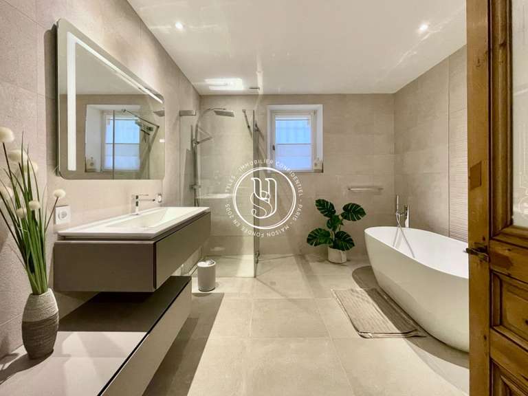 House Uzès - 4 bedrooms - 243m²
