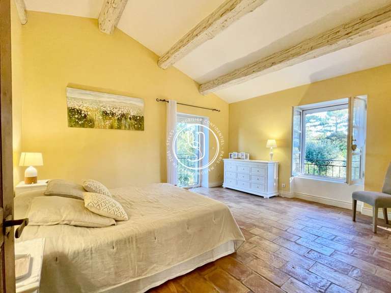 Maison Uzès - 4 chambres - 243m²