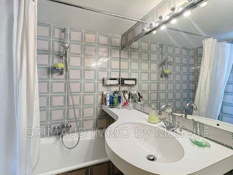 Maison Grimaud - 3 chambres - 77m²