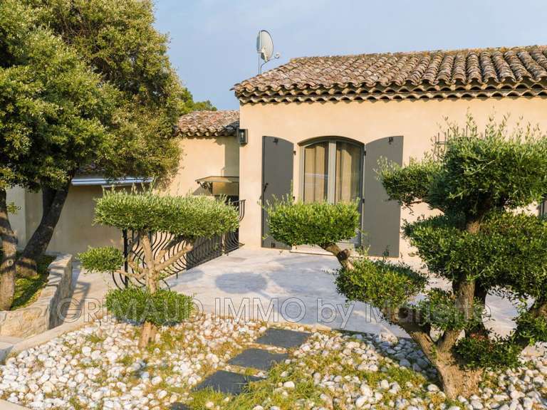 Maison Plan-de-la-Tour - 3 chambres - 103m²