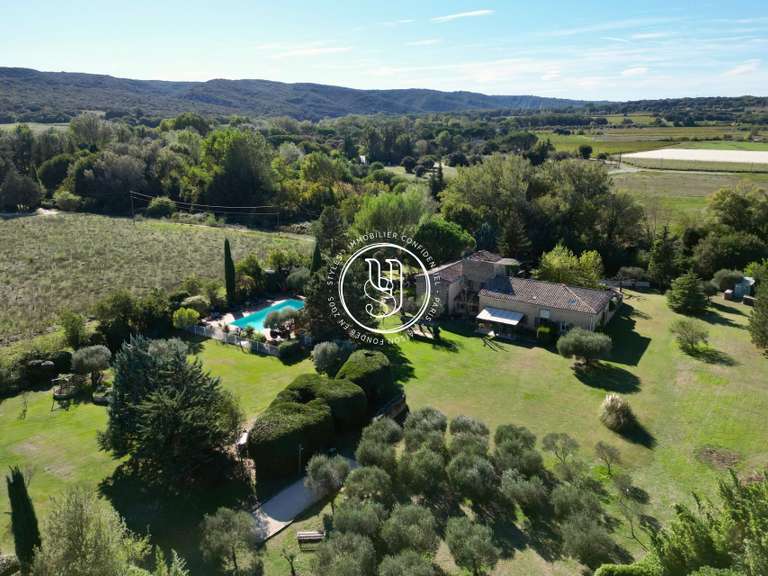 House Uzès - 11 bedrooms - 529m²