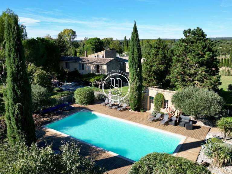House Uzès - 11 bedrooms - 529m²