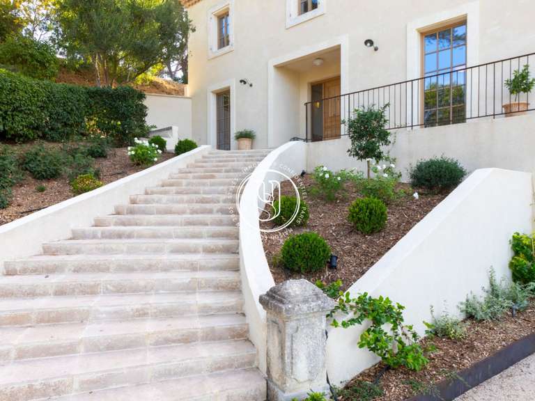 Maison Arles - 6 chambres - 490m²
