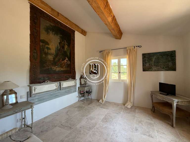 Maison Eygalières - 6 chambres - 222m²