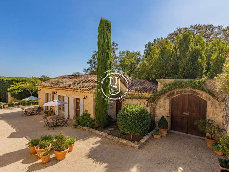 Maison Uzès - 9 chambres - 394m²