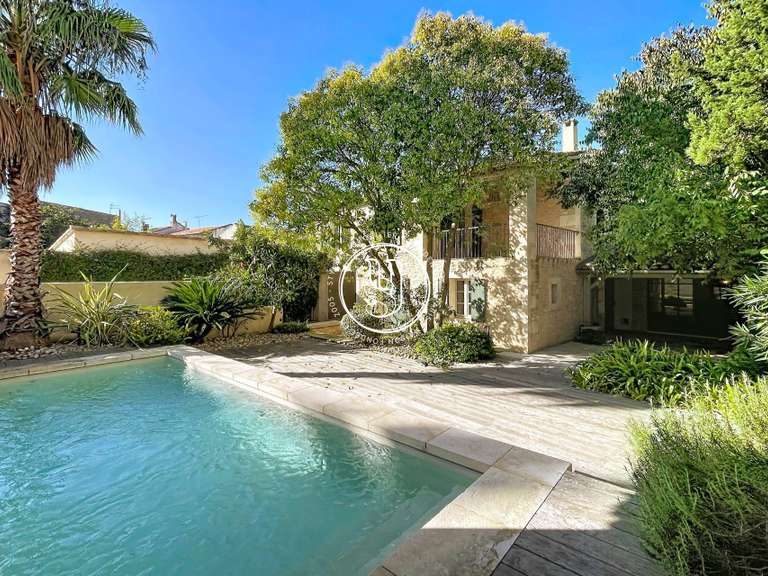 Maison Saint-Rémy-de-Provence - 5 chambres - 210m²